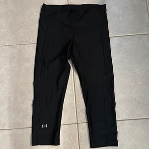 Ladies Black Under Armour Compression Capri Leggings Med